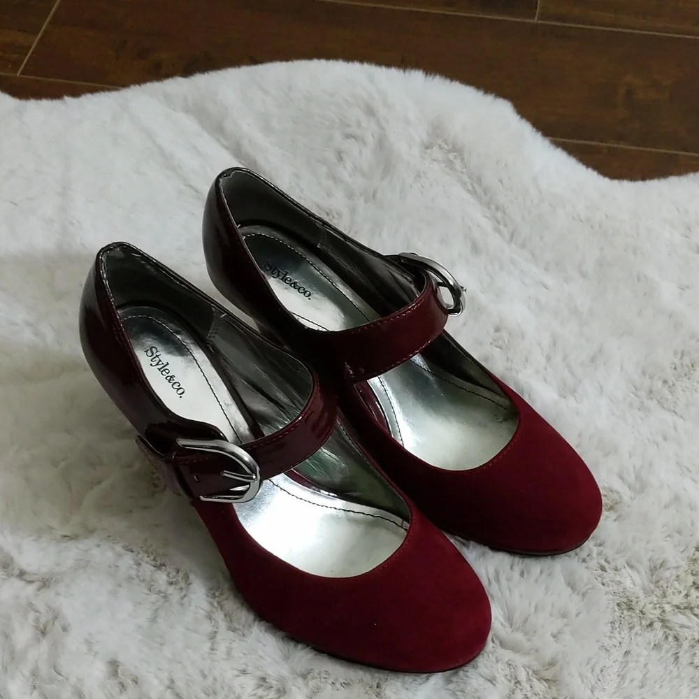 Style & Co| Vintage Burgundy suede high heel pump - Picture 1 of 14